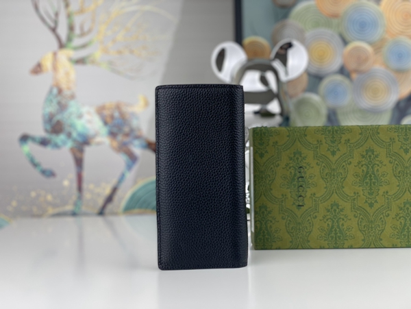 グッチ財布コピー背面デザイン